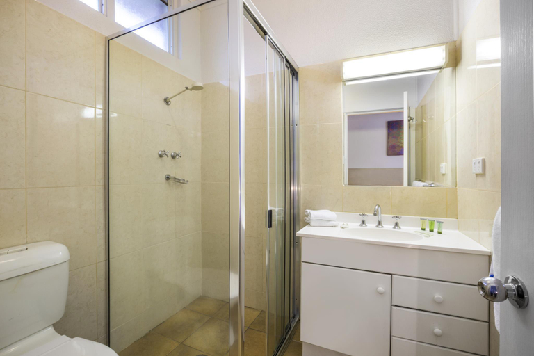 Bathroom 13