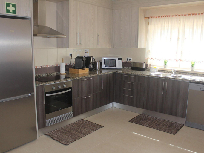 Others 4, Villa With Private Wellness and Pool, Caldas da Rainha