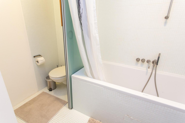 Bathroom 5, FullHouse - Leipzig - M14 Apartments - Balcony - SmartTV, Leipzig