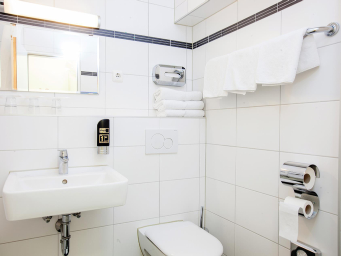 Bathroom 5