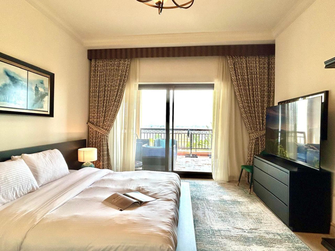Bedroom 3, Spacious 2BR in Palm Jumeirah, Dubai