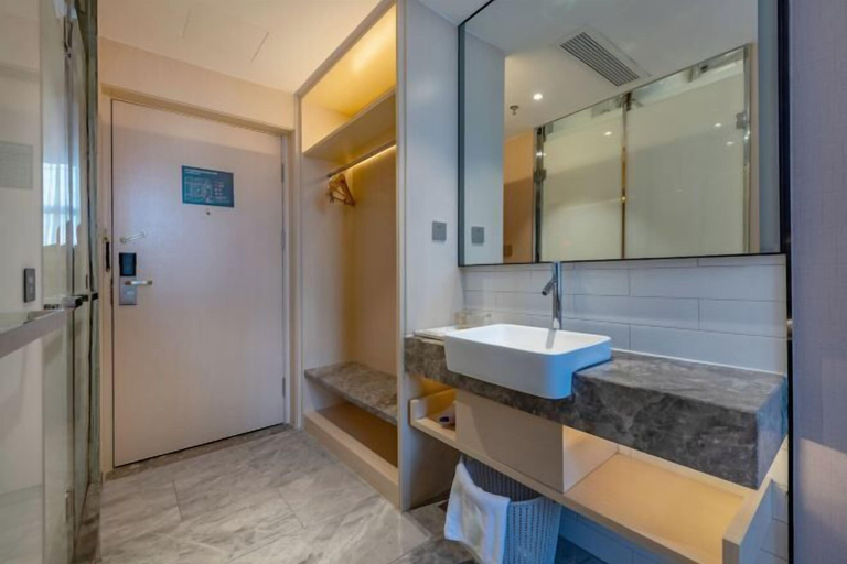 Bathroom 4, GreenTree Eastern Hotel(Shenzhen Jingtian Metro Station Store), Shenzhen