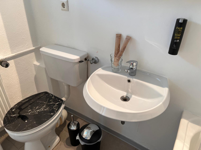 Bathroom 3, LUX Business Apartments, Lörrach