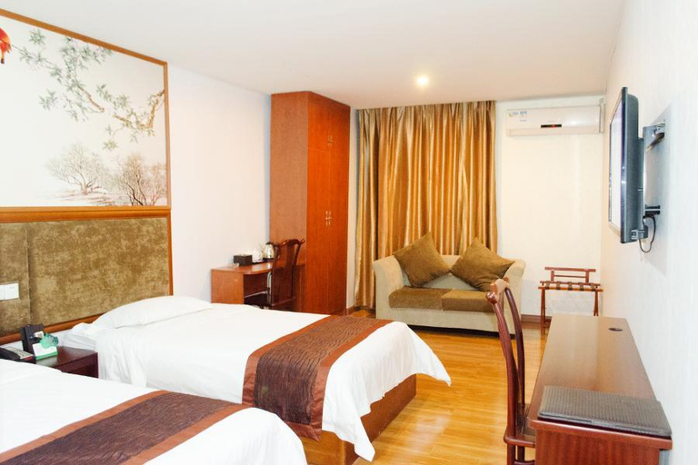 Bedroom 9