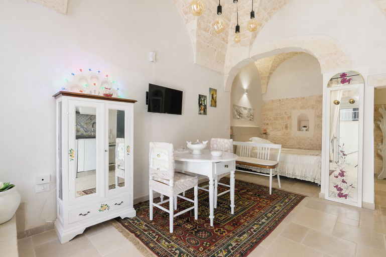 Others 5, Stairway with Jacuzzi by Wonderful Italy, Brindisi