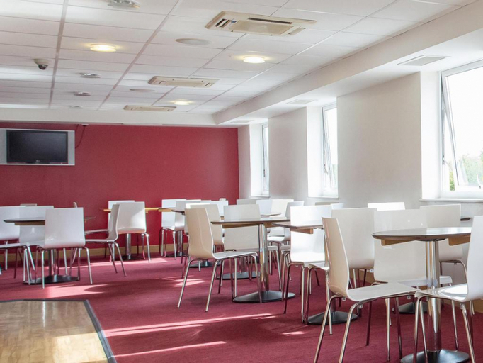 Food & Drinks 4, Travelodge St Austell, Cornwall
