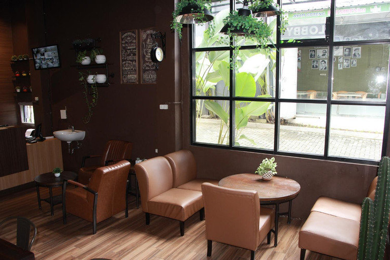 Public Area 2, The Peak Guest House, Jember
