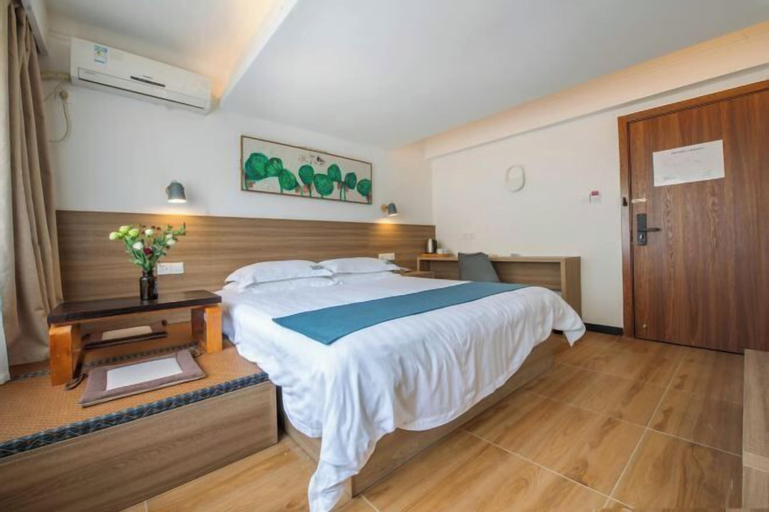 Bedroom 12