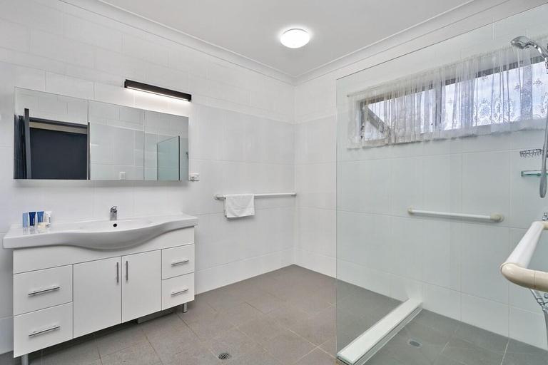 Others 4, Casuarina Beach Front Escape, Cairns