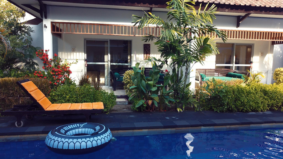 Swimming Pool 21