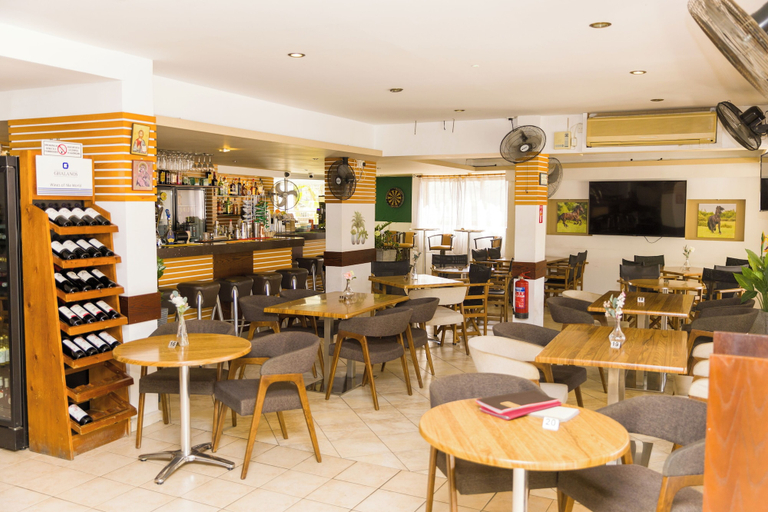 Food & Drinks 5, Alecos Hotel Apartments