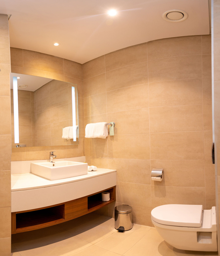 Bathroom 5, Hilton Garden Inn Nairobi Airport, Embakasi East