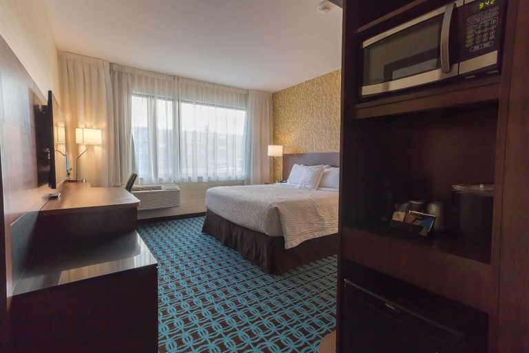 Bedroom 4, Fairfield Inn & Suites Regina, Division No. 6