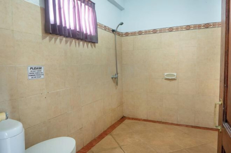 Bathroom 4