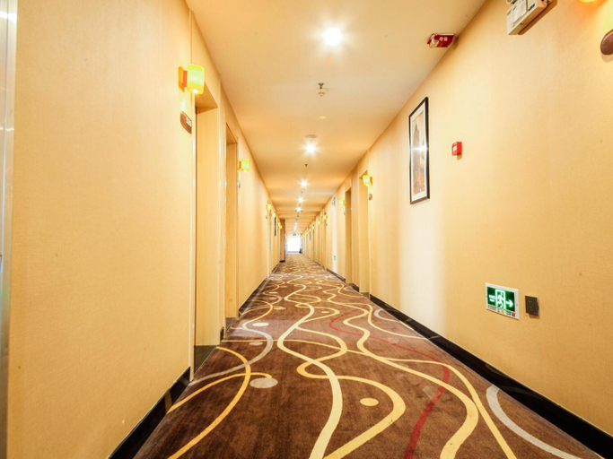Others 5, 7 Days Premium Ji'nan Beiyuan Street Red Star Mecalline, Jinan