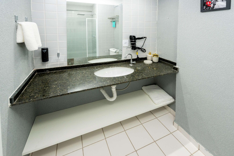 Bathroom 3, Esuites Sorocaba, Sorocaba