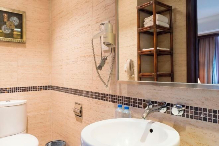 Bathroom 3, Garden Hotel Dongguan, Dongguan