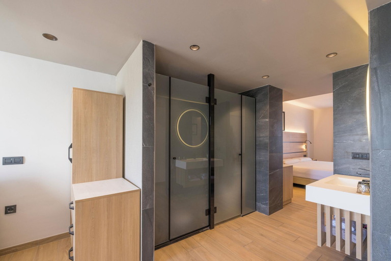 Bathroom 5, MYND Yaiza, Las Palmas