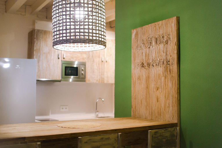 Bedroom 3, La Bodega Suites, Barcelona