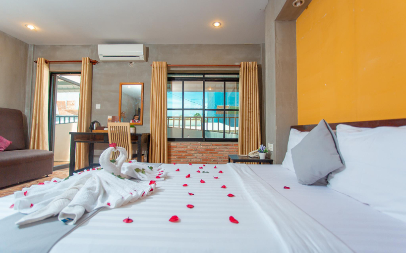 Bedroom 12