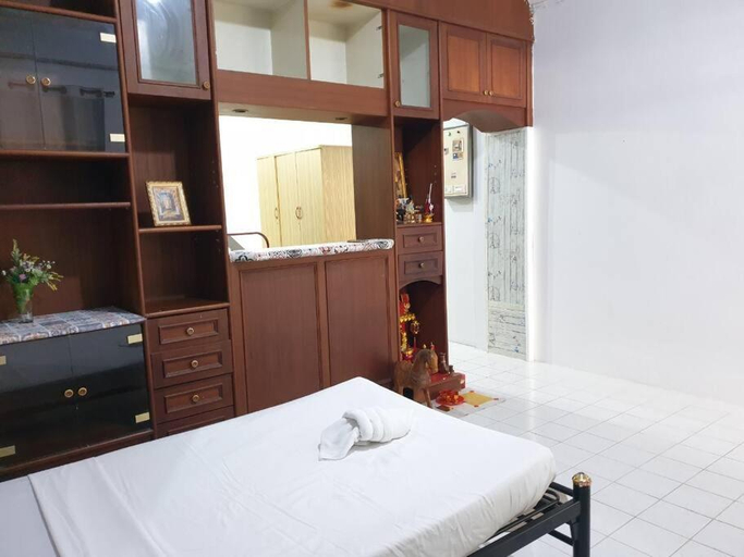 Bedroom 2, 7/7 House, Classic House for family, Hat Yai