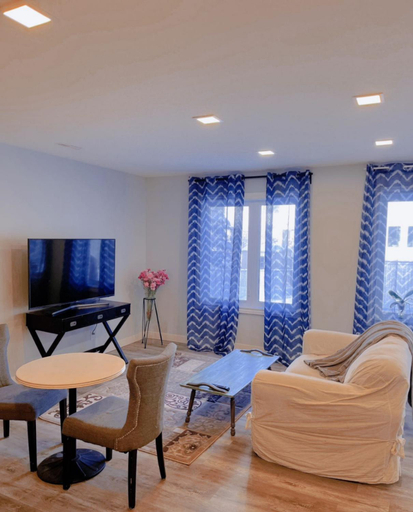 Others 5, Banff Garden Suite&2mins Bus station Close LRT& Free Parking, Division No. 6