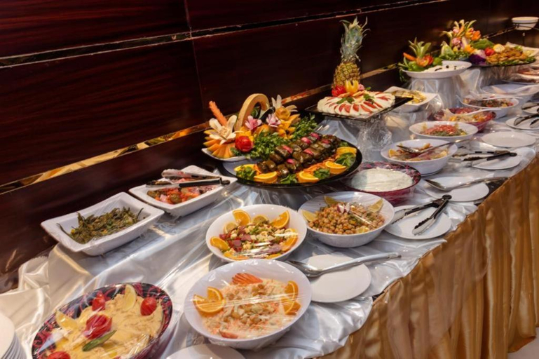 Food & Drinks 5, فندق البيرق, Makkah