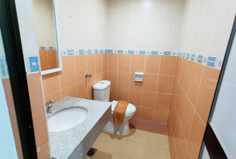 Bathroom 2