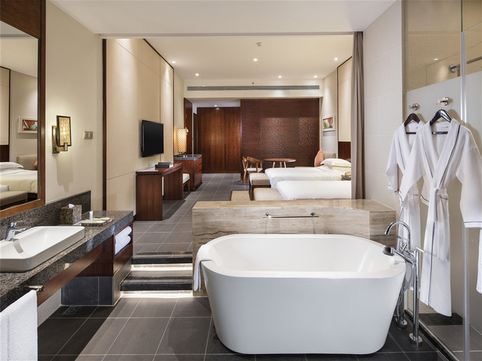 Bathroom 28