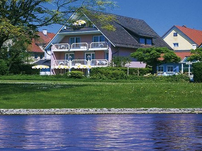 Exterior & Views, Hotel Strand-Cafe mit Gastehaus Charlotte, Bodenseekreis