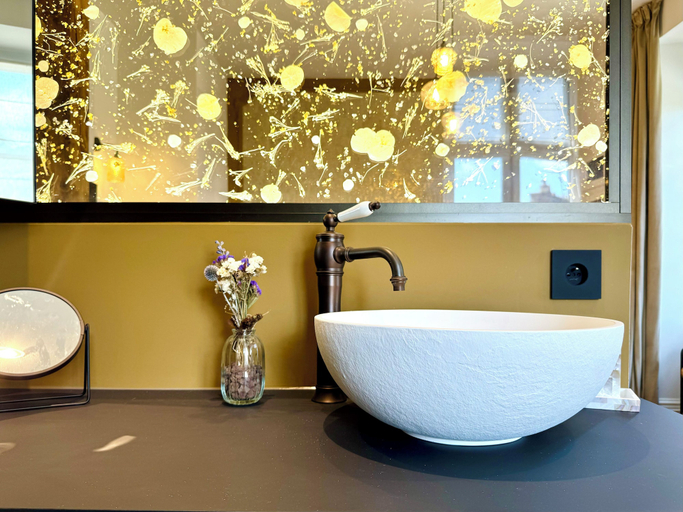 Bathroom 5, Clos du Cèdre, Côtes-d'Armor