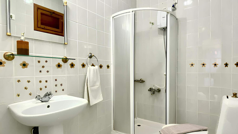 Bathroom 4, Akdeniz Pansiyon, Köyceğiz