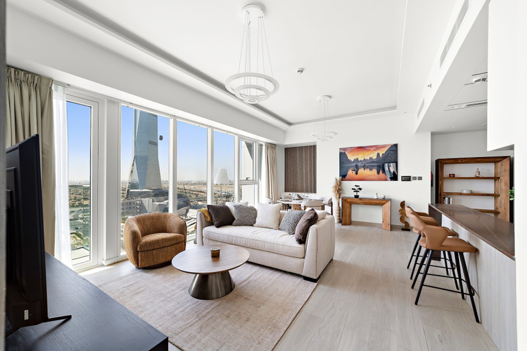 Room 4, Stunning One-bedroom Apartment in Me Do Re in JLT, Dubai