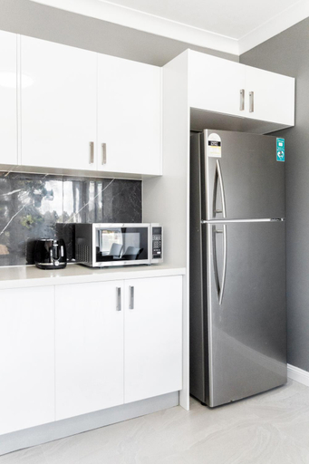 Others 5, New 2 Bedroom House 500m to Mall with Free Parking, Sydney