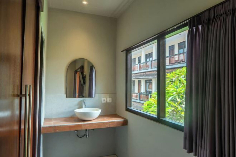 Bathroom 5