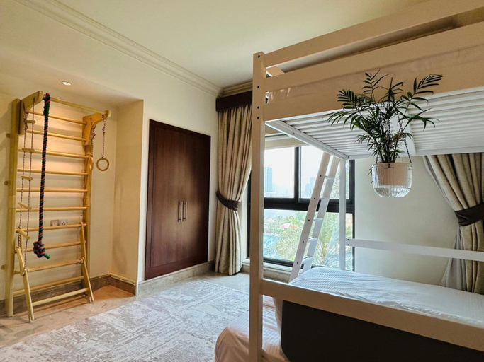 Bedroom 2, Spacious 2BR in Palm Jumeirah, Dubai