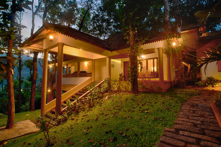 Exterior 3