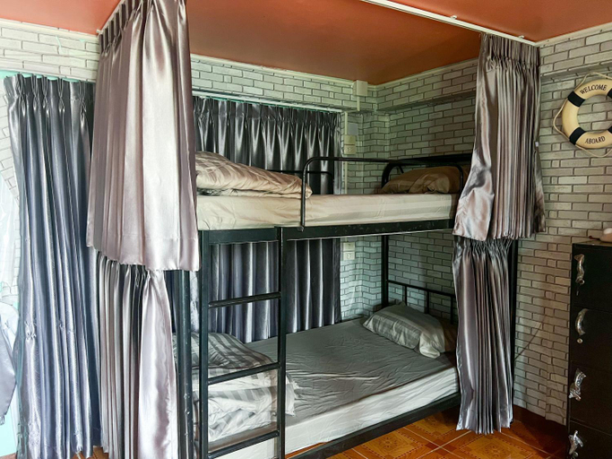 Others 2, Hostel Banamphur - Sleep like a baby, Sattahip