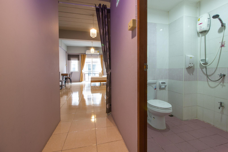 Bathroom 6