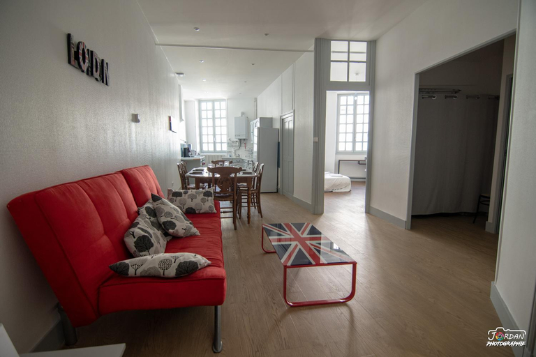 Others 3, Hyper centre - 3 chambres - Gare - wifi - cosy, Ain