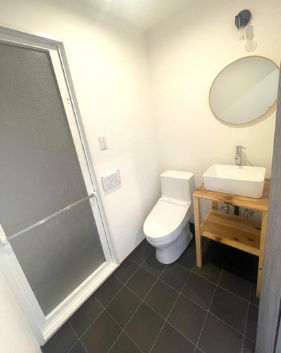 Bathroom 5, The Brueys Lodge Tangram Madarao, Shinano