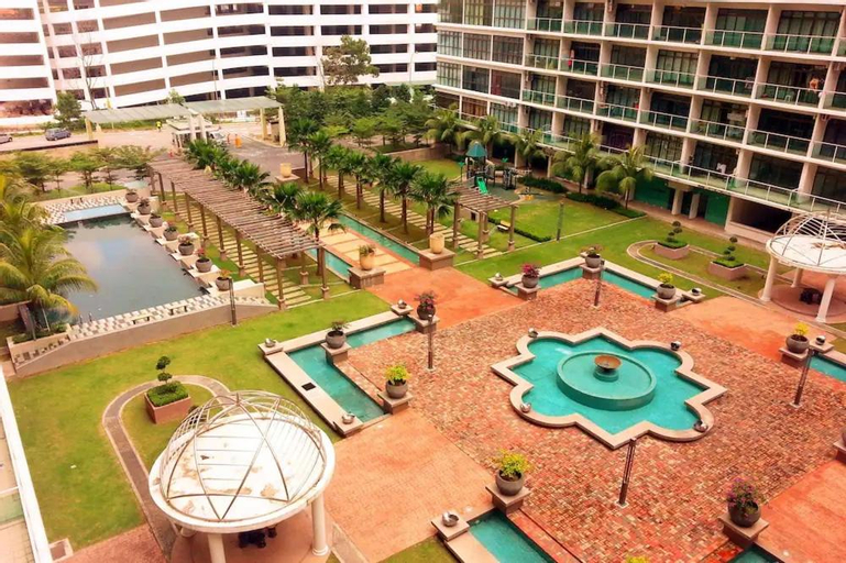Calm and Peaceful Lake View Mount Austin Apartment, Johor Bahru