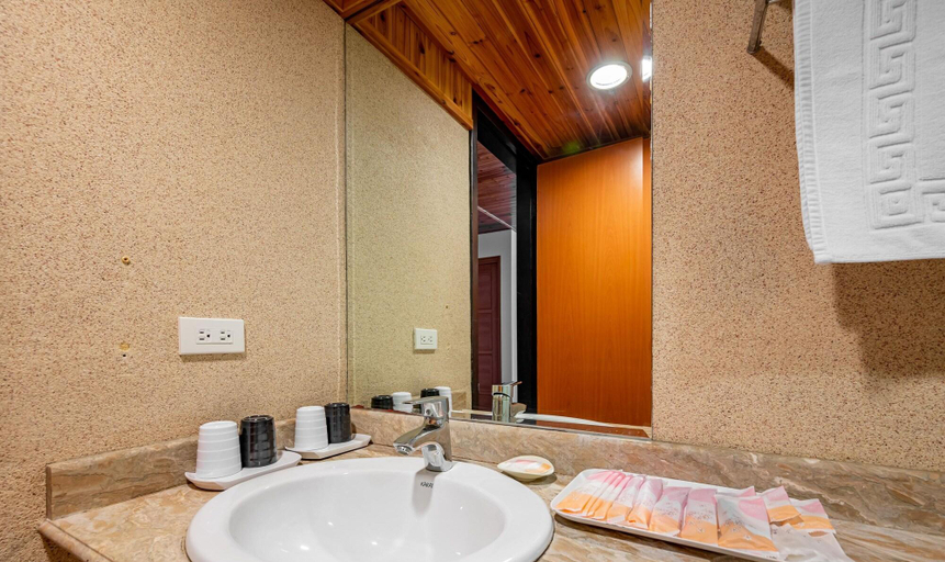 Bathroom 4, Kanazawa House, Hualien