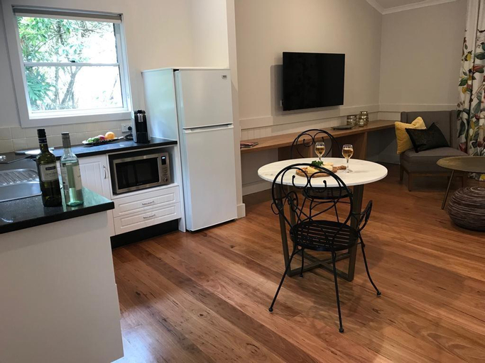 Dining Room 4
