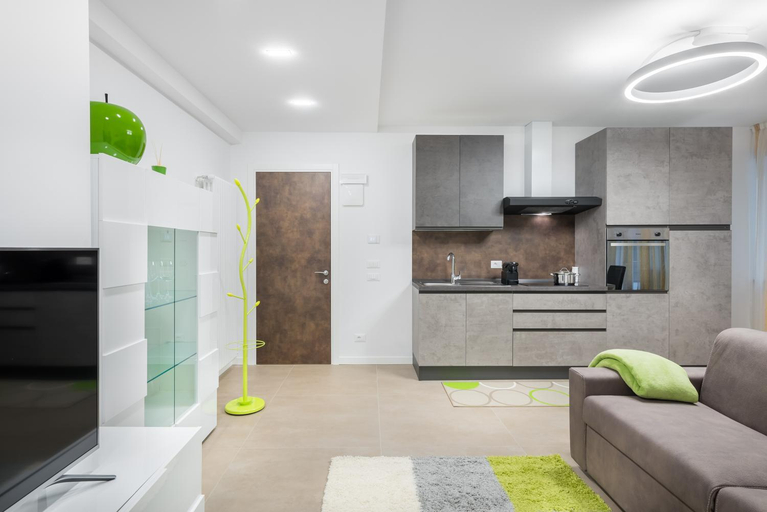 Others 4, Fior Apartments Schiller, Bolzano