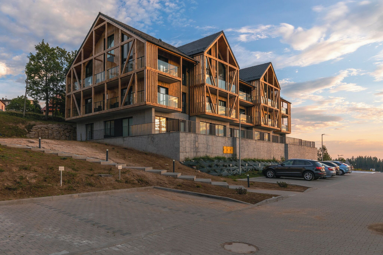 Exterior & Views 2, RentPlanet - Orlik Residence, Jelenia Góra