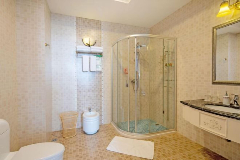 Bathroom 3, Treasure Island Hotel, Wenzhou