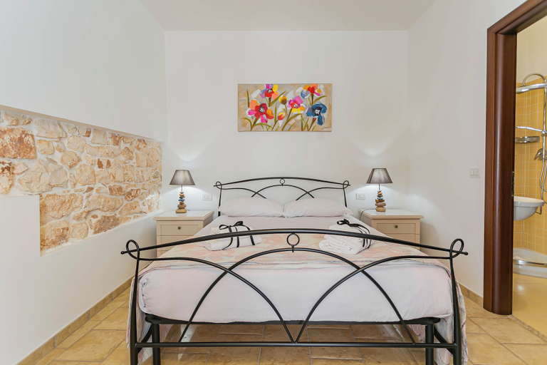 Others 3, Helios Rooms by Wonderful Italy, Bari