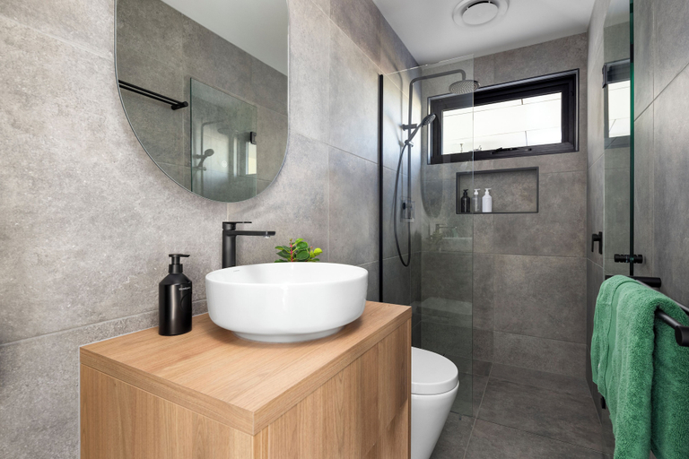 Bathroom 3, Bendigo Lodges, Gr. Bendigo - Central