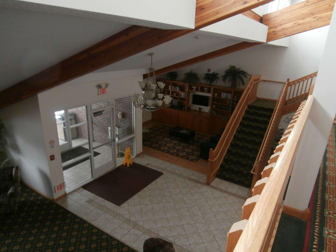 Public Area 2, America's Best Value Inn, Wright